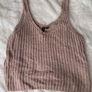 Knit tank top in a creamy pink color! Size medium